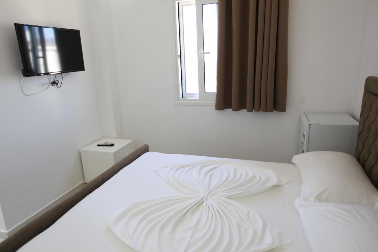 Anna Hotel Ksamil Bagian luar foto