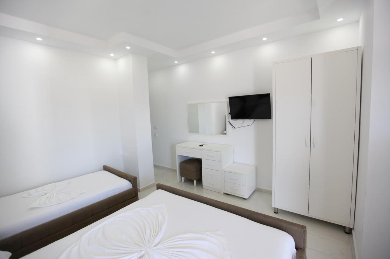 Anna Hotel Ksamil Bagian luar foto