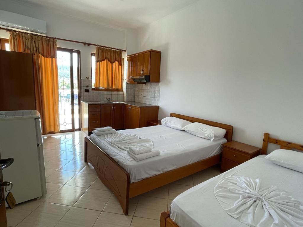 Anna Hotel Ksamil Bagian luar foto